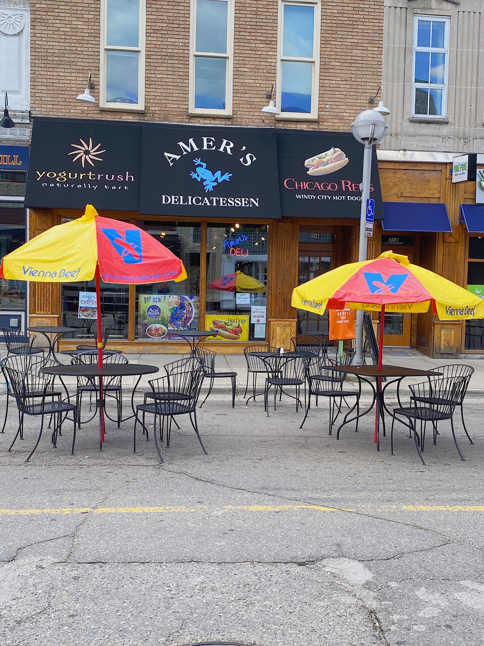 Amer's Delicatessen — photo
