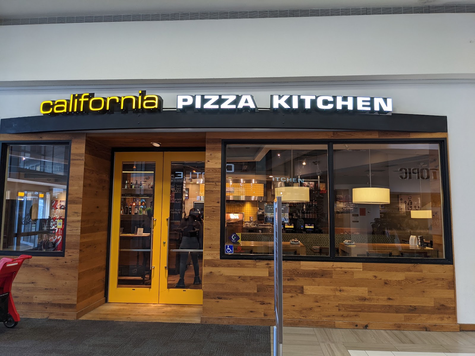 California Pizza Kitchen at Briarwood in Ann Arbor