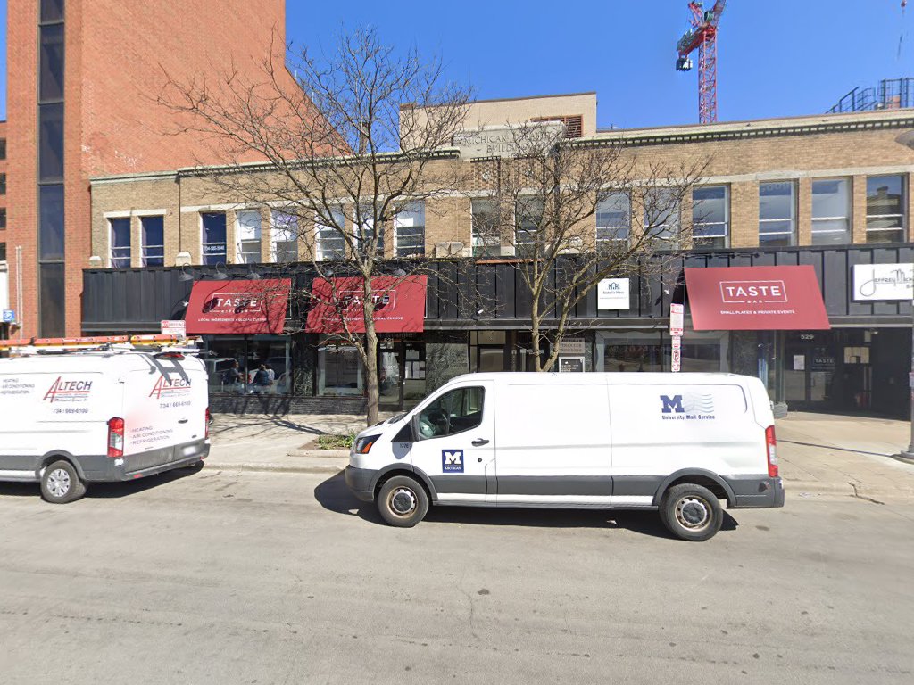 Salon Fraxure & Barber in Ann Arbor
