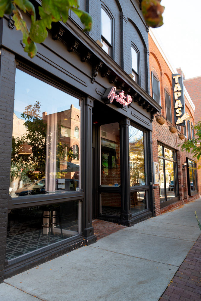 Aventura in Ann Arbor