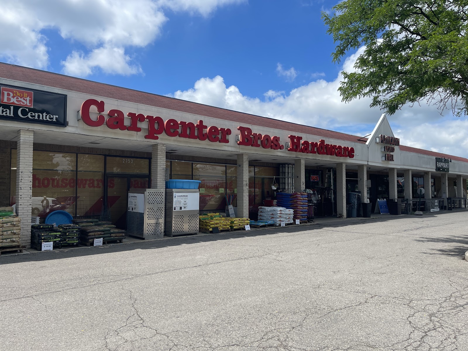 Carpenter Bros Hardware & Rental — photo