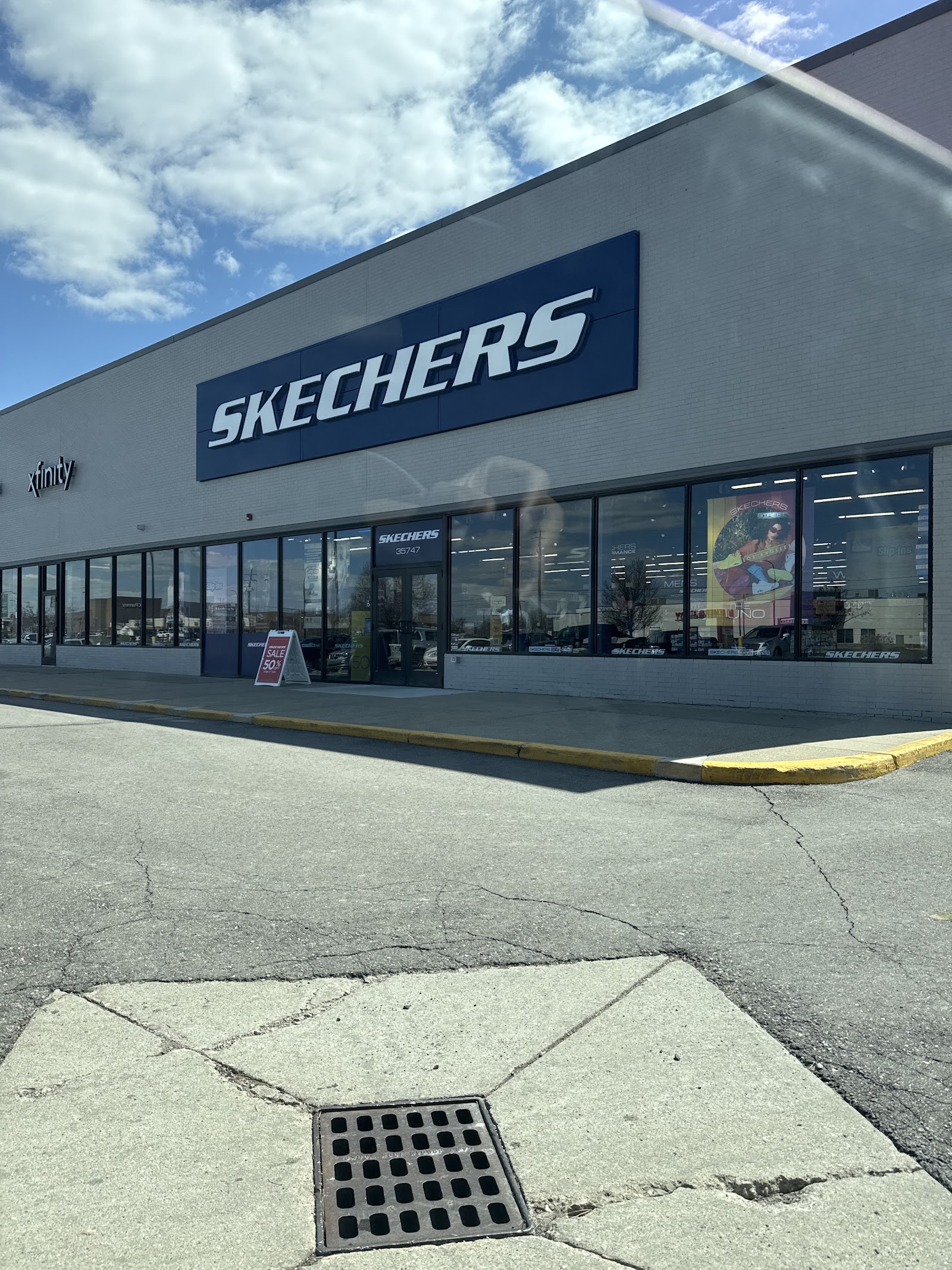 SKECHERS Warehouse Outlet in Ann Arbor